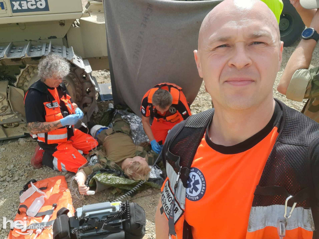Ratownicy z Mielca na poligonie wojskowym