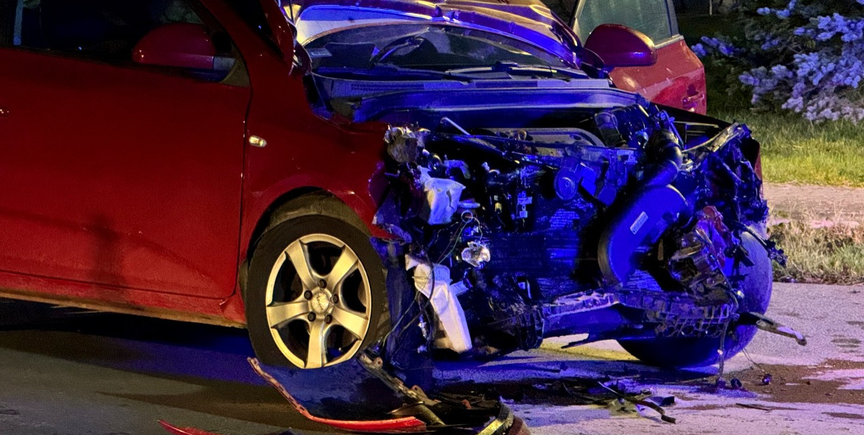 Dachowanie w Rudzie: lexus i kia