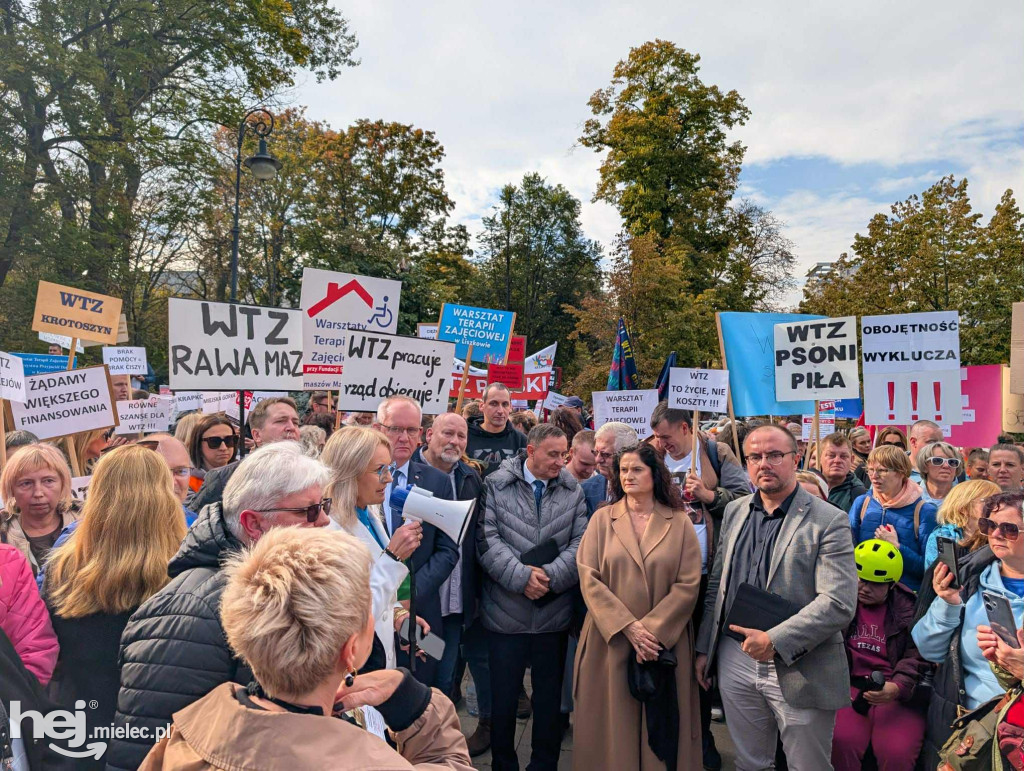 Mielecki WTZ na proteście w Warszawie
