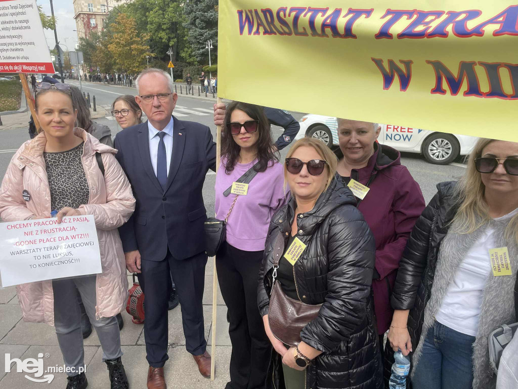 Mielecki WTZ na proteście w Warszawie