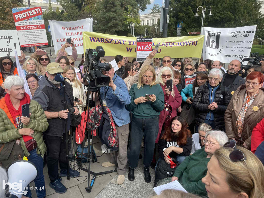 Mielecki WTZ na proteście w Warszawie