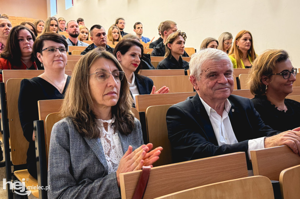 Inauguracja roku akademickiego WSGiZ