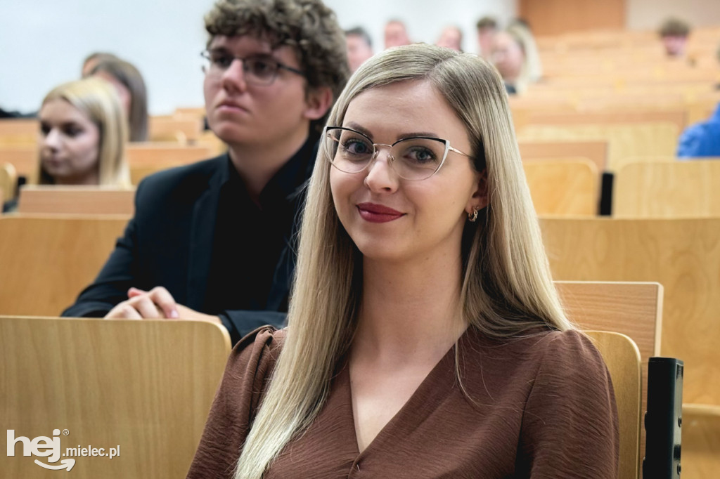 Inauguracja roku akademickiego WSGiZ