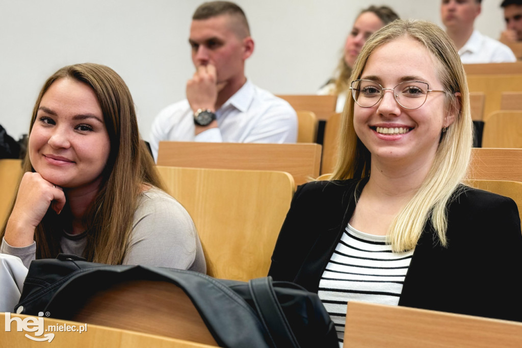 Inauguracja roku akademickiego WSGiZ