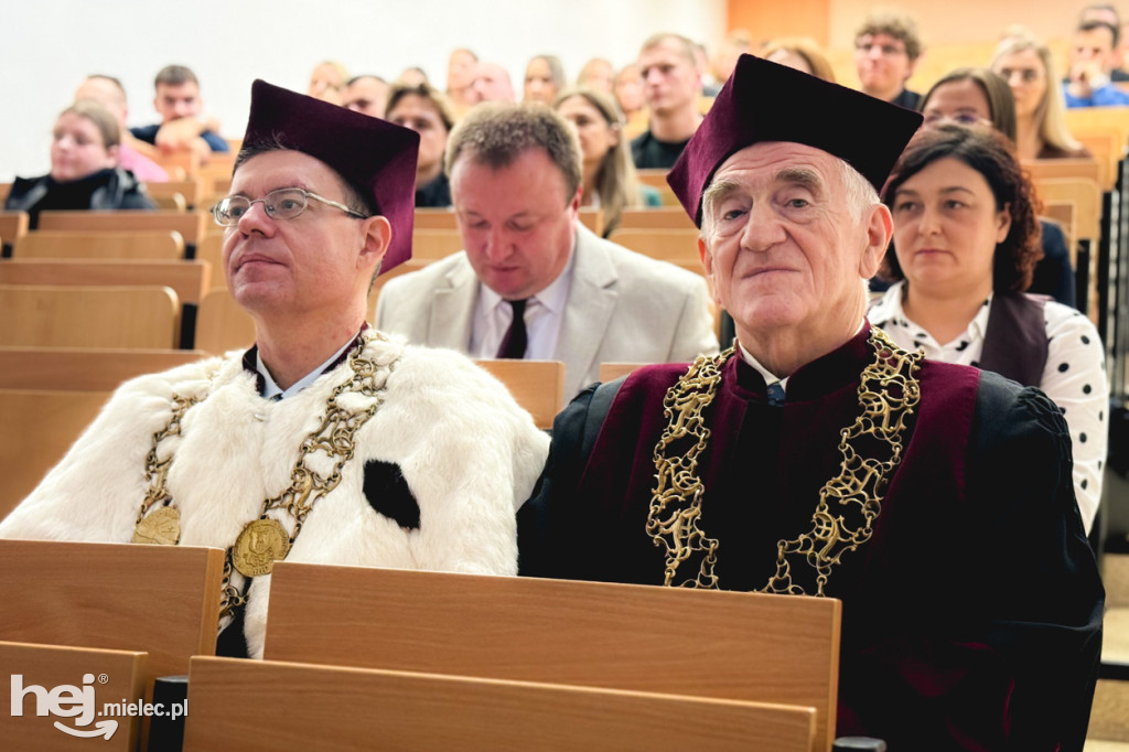 Inauguracja roku akademickiego WSGiZ