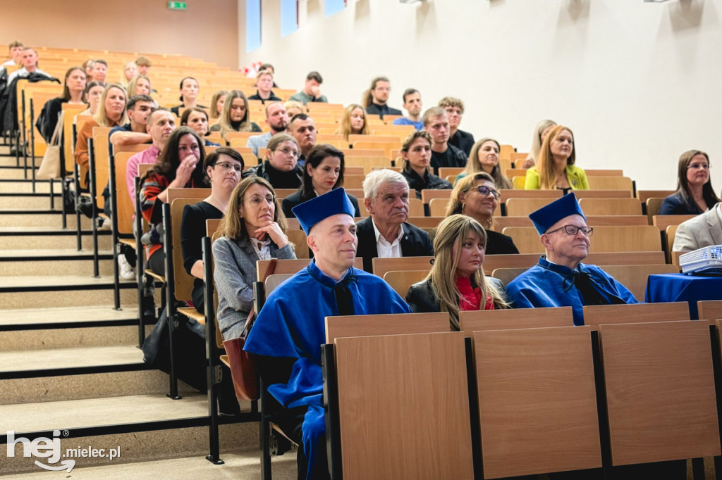 Inauguracja roku akademickiego WSGiZ