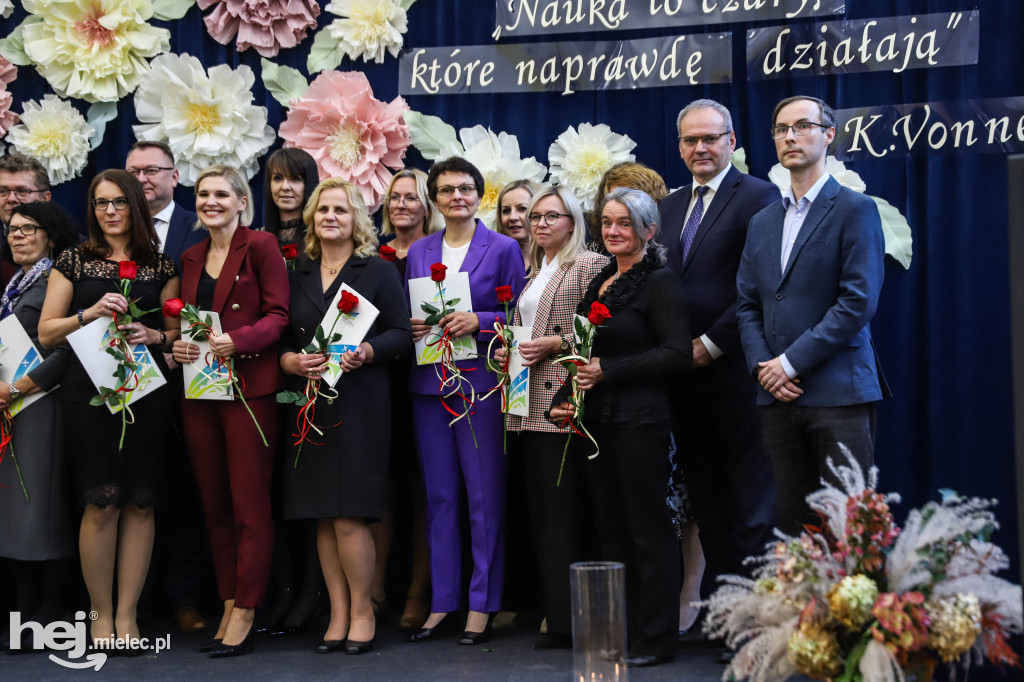 Powiatowe Obchody Dnia Edukacji Narodowej w Mielcu