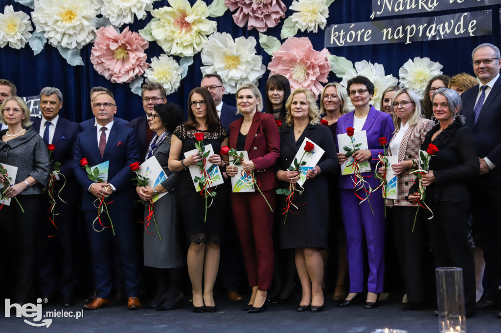 Powiatowe Obchody Dnia Edukacji Narodowej w Mielcu