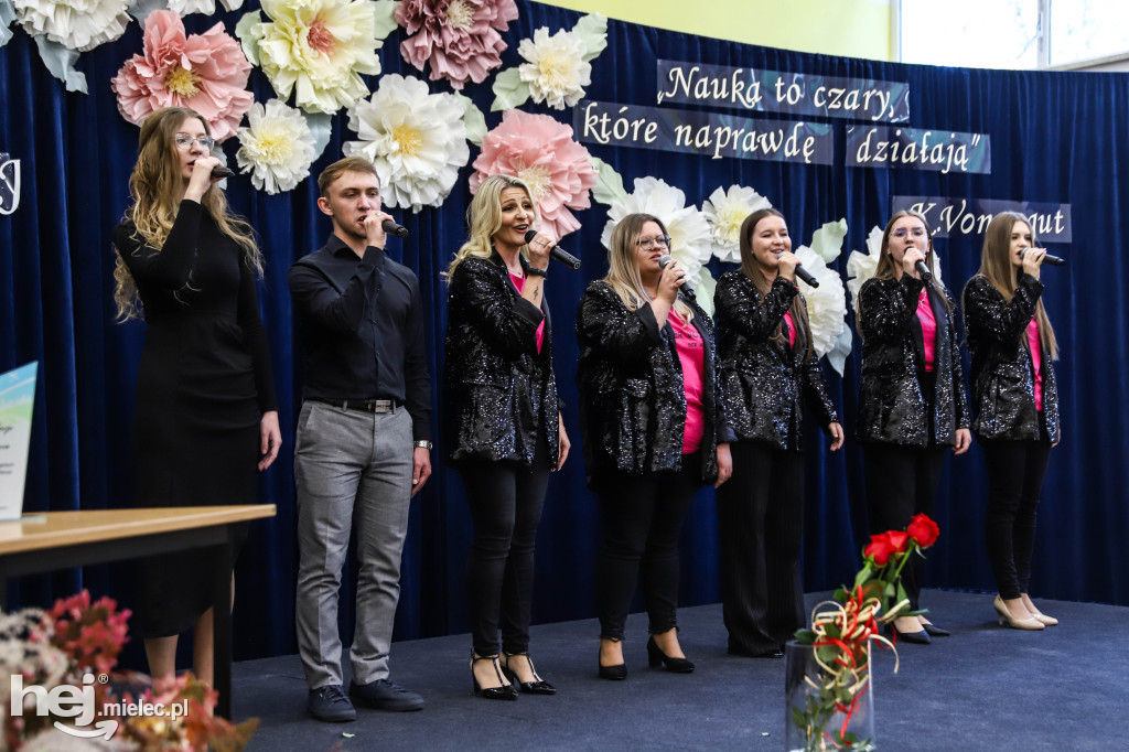 Powiatowe Obchody Dnia Edukacji Narodowej w Mielcu