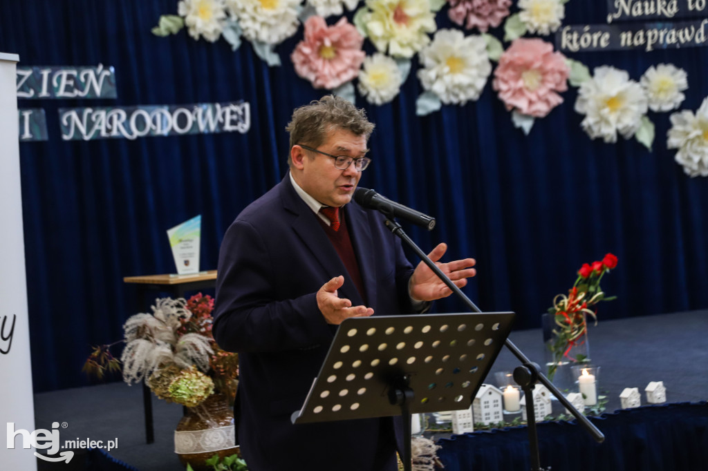 Powiatowe Obchody Dnia Edukacji Narodowej w Mielcu
