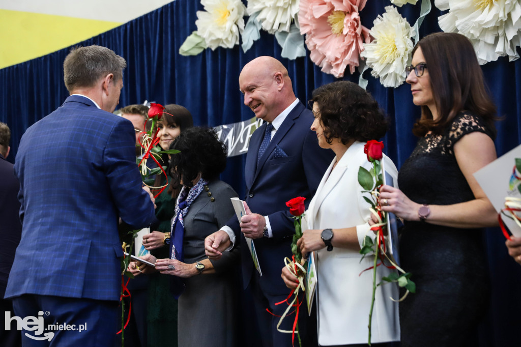 Powiatowe Obchody Dnia Edukacji Narodowej w Mielcu