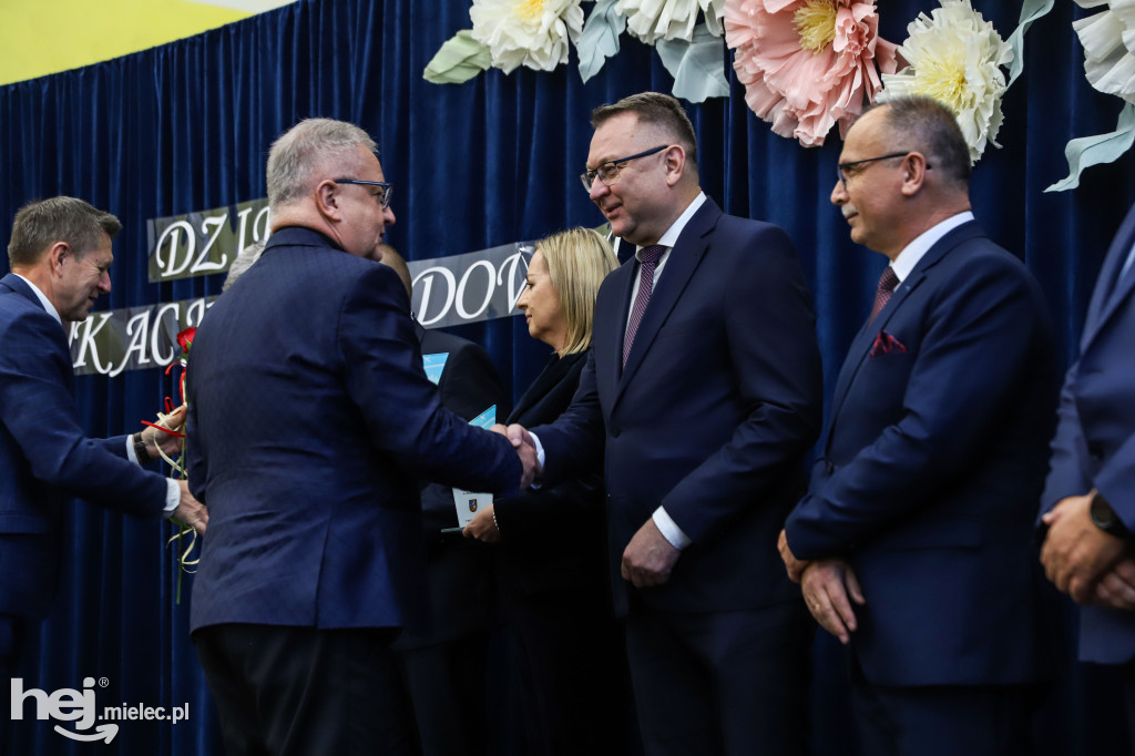 Powiatowe Obchody Dnia Edukacji Narodowej w Mielcu