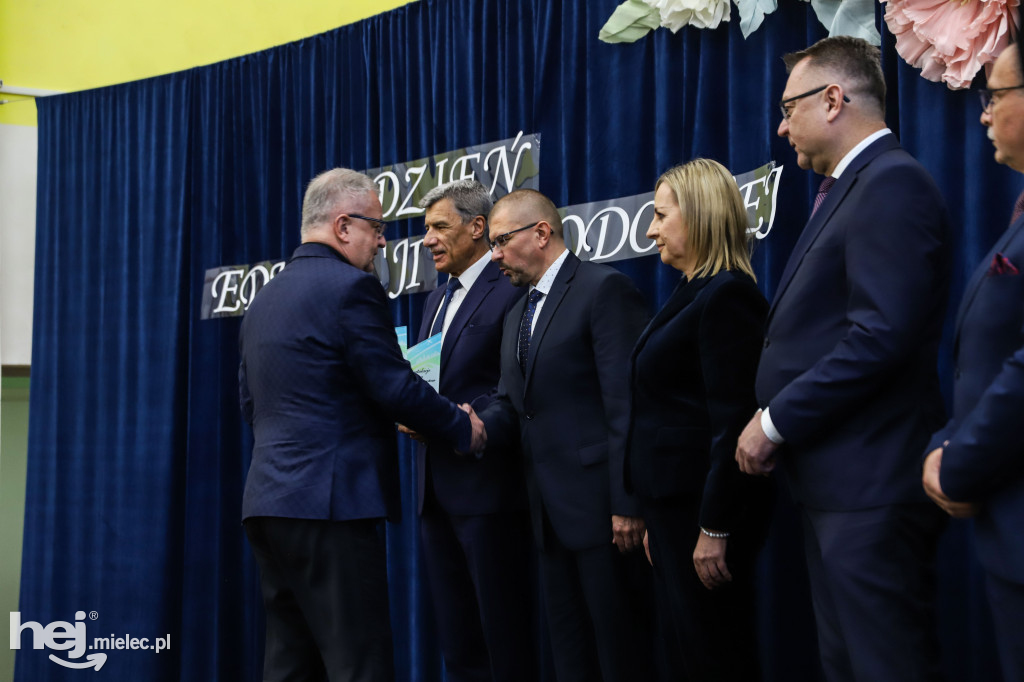 Powiatowe Obchody Dnia Edukacji Narodowej w Mielcu