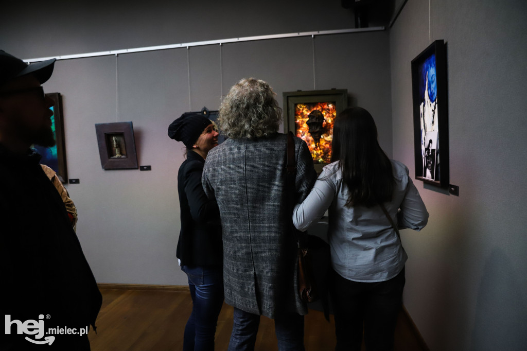 Doroczna wystawa mieleckich artystów w Galerii ESCEK
