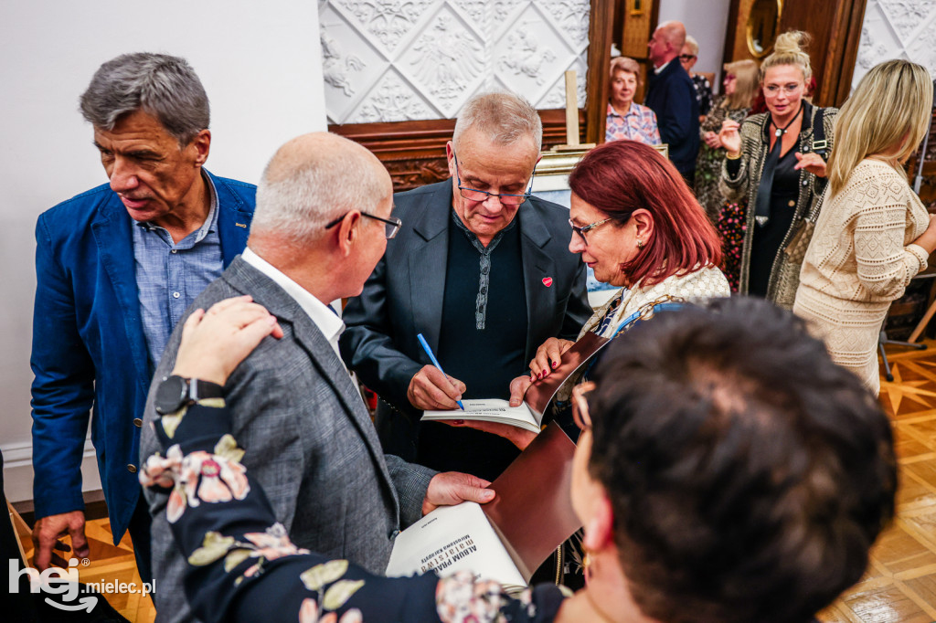 Zamek Przecław: 45-lecie pracy twórczej Mirosława Karapyty