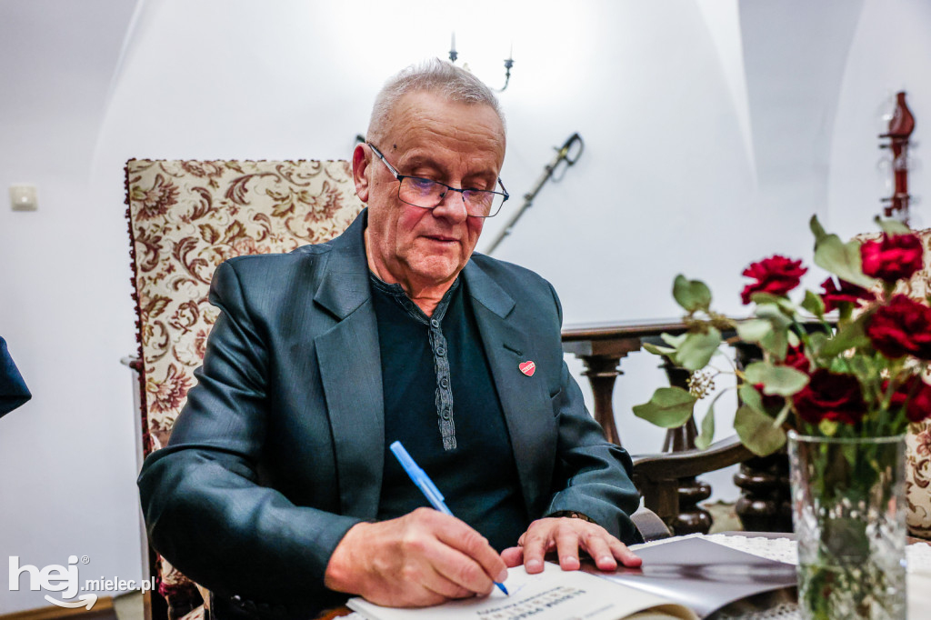 Zamek Przecław: 45-lecie pracy twórczej Mirosława Karapyty
