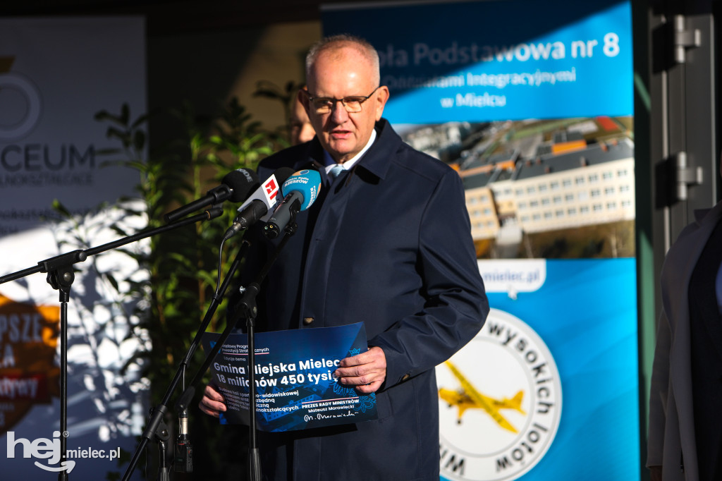 Nowoczesna hala sportowo-widowiskowa otwarta w Mielcu