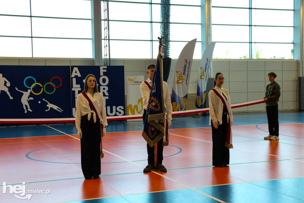 Nowoczesna hala sportowo-widowiskowa otwarta w Mielcu