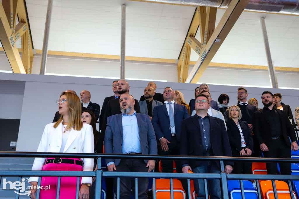 Nowoczesna hala sportowo-widowiskowa otwarta w Mielcu