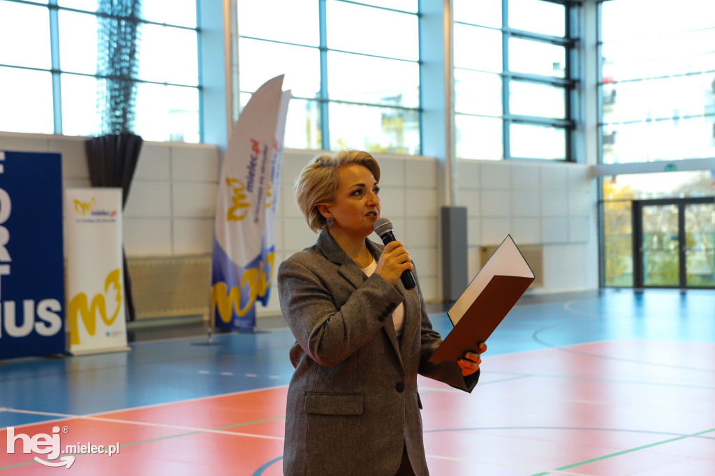 Nowoczesna hala sportowo-widowiskowa otwarta w Mielcu