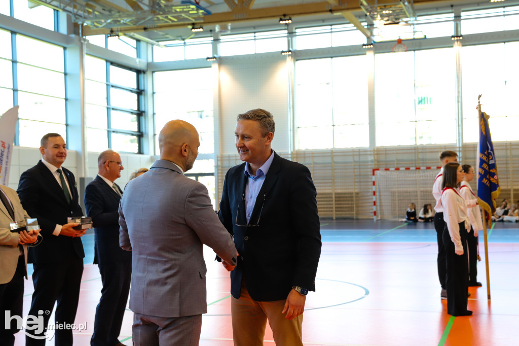 Nowoczesna hala sportowo-widowiskowa otwarta w Mielcu