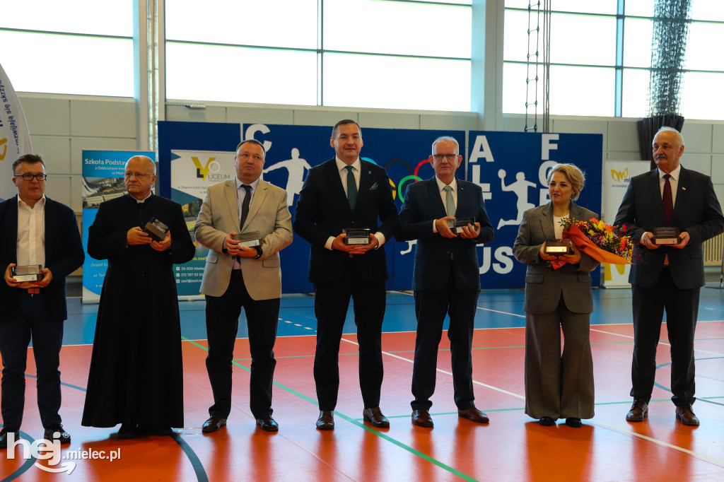 Nowoczesna hala sportowo-widowiskowa otwarta w Mielcu