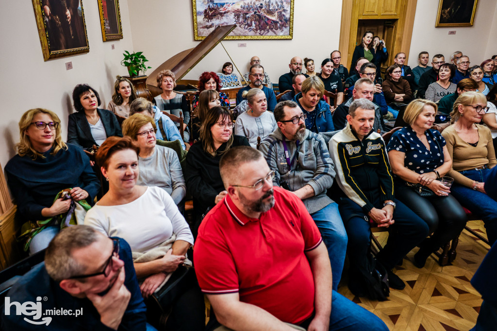 Spotkanie: Między dworem a chatą. Gusła i dziady w dawnej Galicji