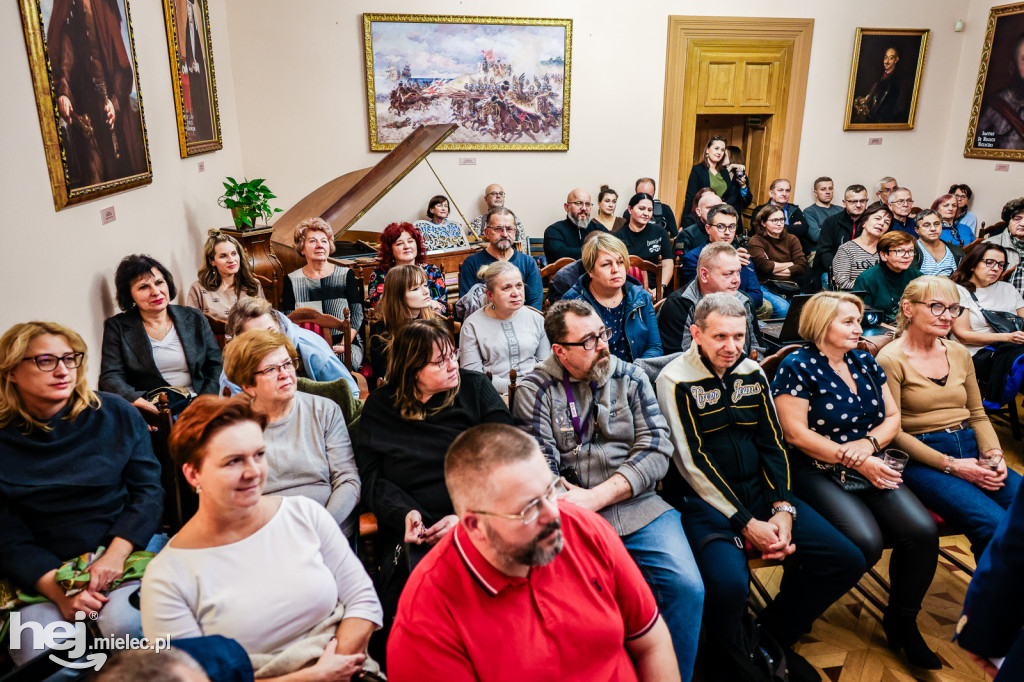Spotkanie: Między dworem a chatą. Gusła i dziady w dawnej Galicji
