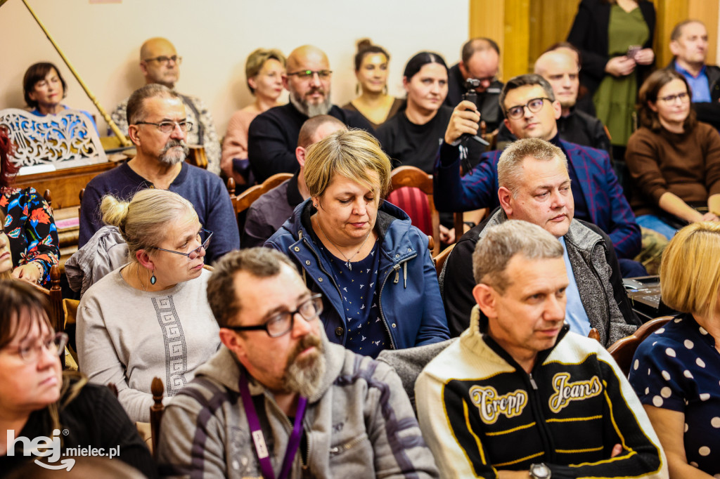 Spotkanie: Między dworem a chatą. Gusła i dziady w dawnej Galicji