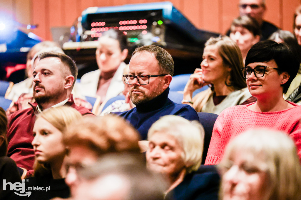 Teatralia Podkarpackie: Pół na pół