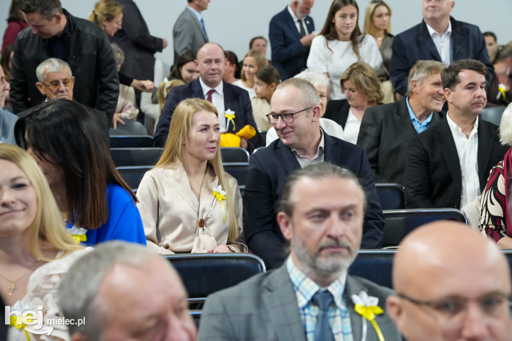 Święty Jan Paweł II patronem Szkoły Podstawowej w Jamach