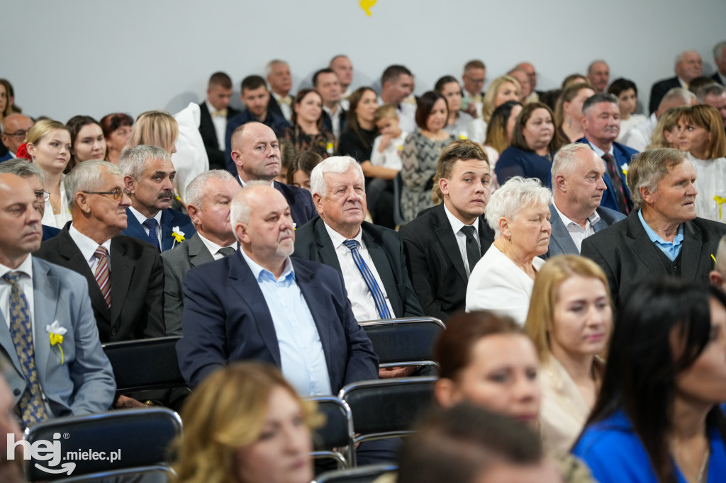 Święty Jan Paweł II patronem Szkoły Podstawowej w Jamach