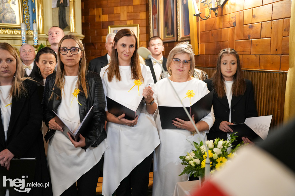 Święty Jan Paweł II patronem Szkoły Podstawowej w Jamach