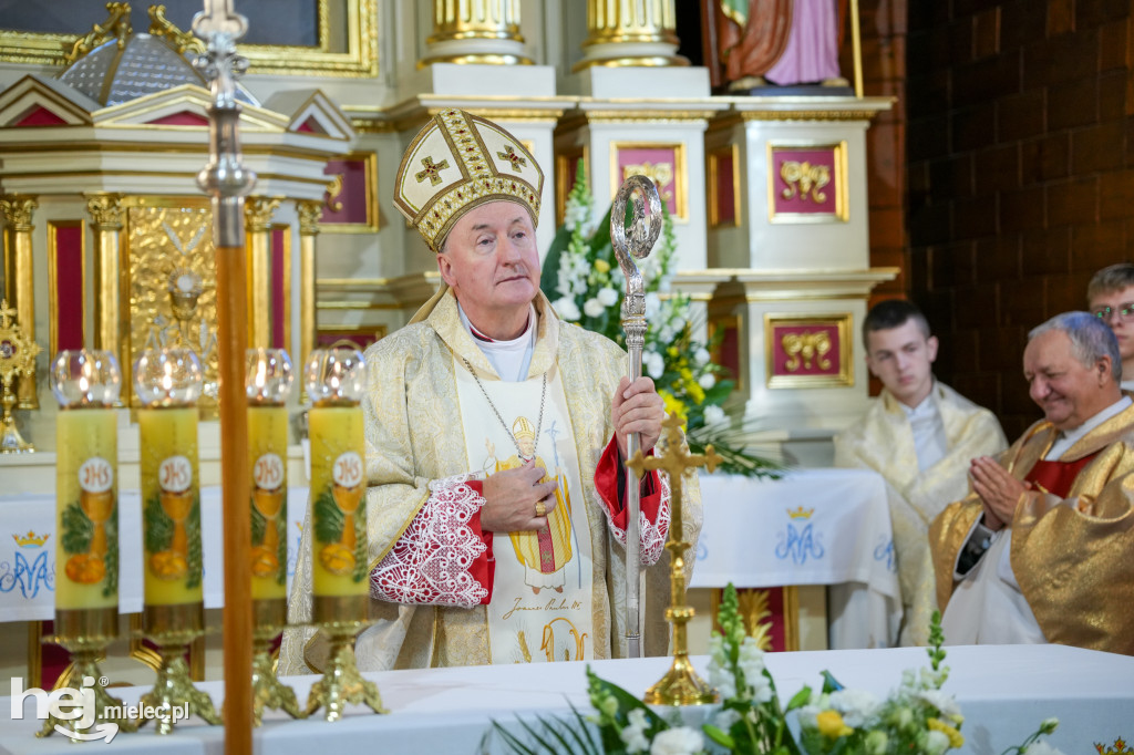 Święty Jan Paweł II patronem Szkoły Podstawowej w Jamach