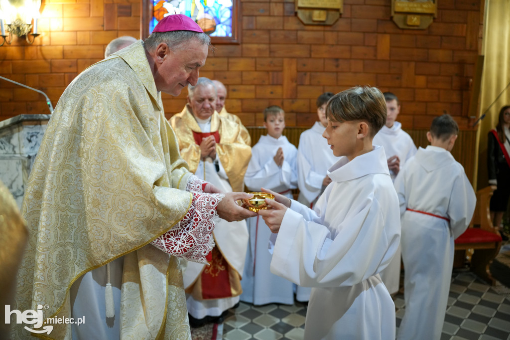Święty Jan Paweł II patronem Szkoły Podstawowej w Jamach