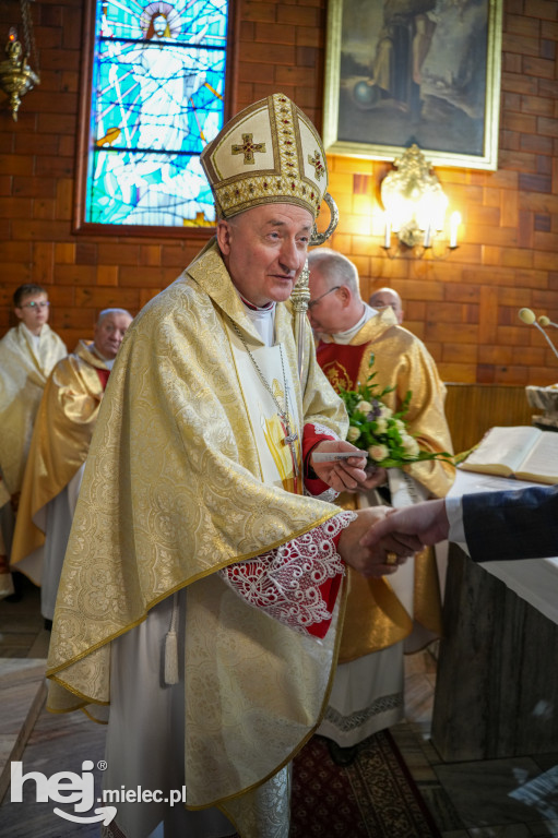 Święty Jan Paweł II patronem Szkoły Podstawowej w Jamach