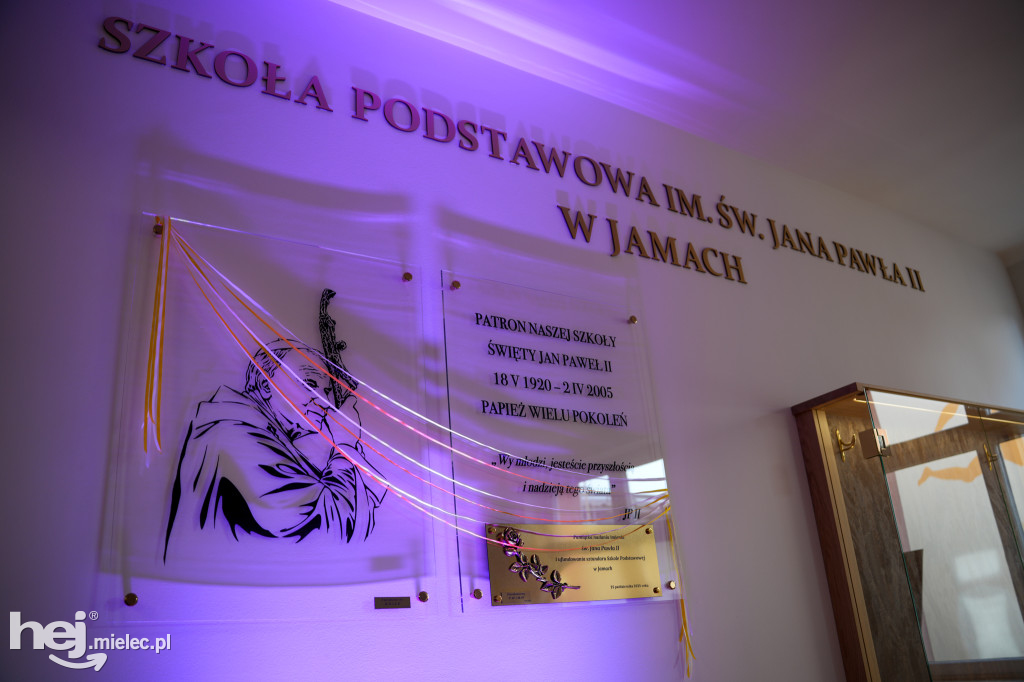 Święty Jan Paweł II patronem Szkoły Podstawowej w Jamach