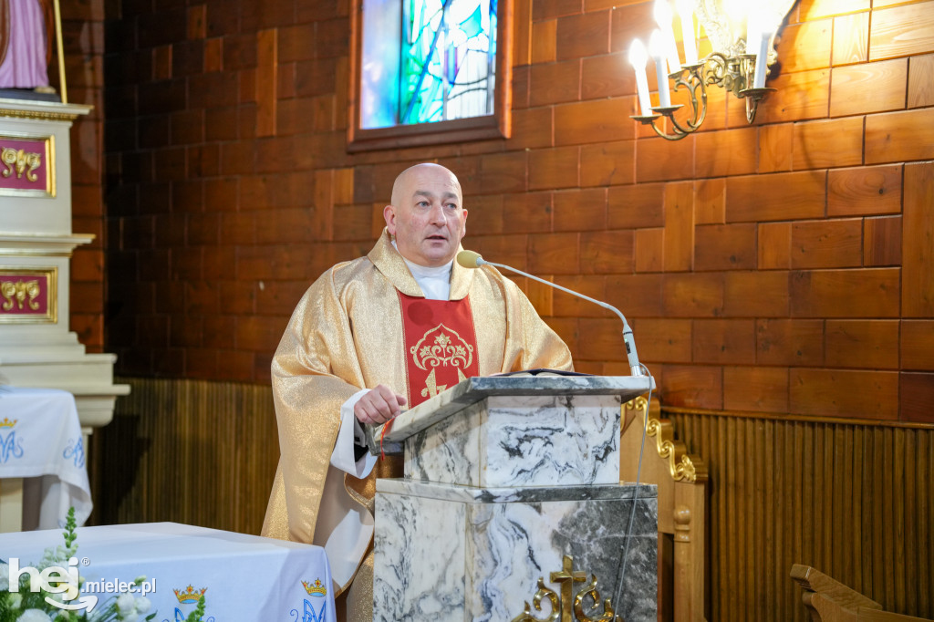 Święty Jan Paweł II patronem Szkoły Podstawowej w Jamach