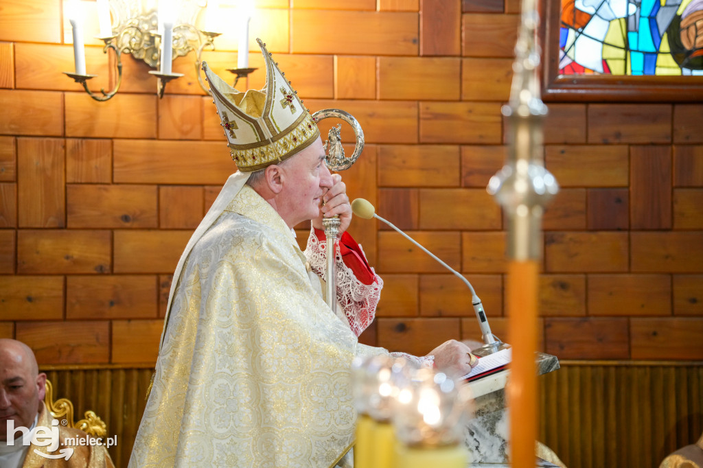 Święty Jan Paweł II patronem Szkoły Podstawowej w Jamach