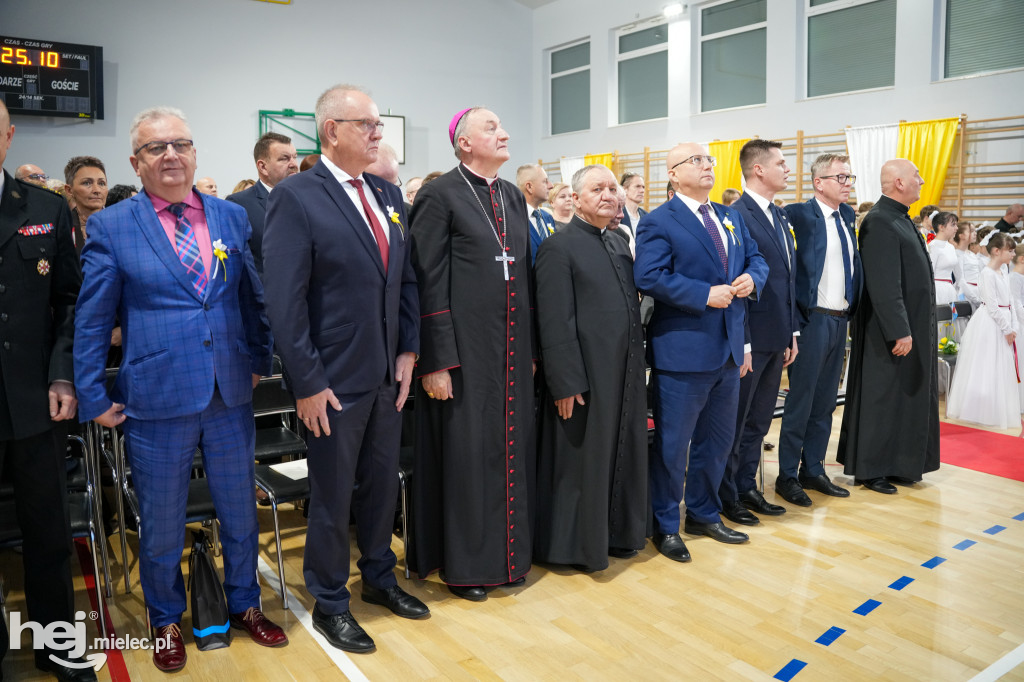 Święty Jan Paweł II patronem Szkoły Podstawowej w Jamach