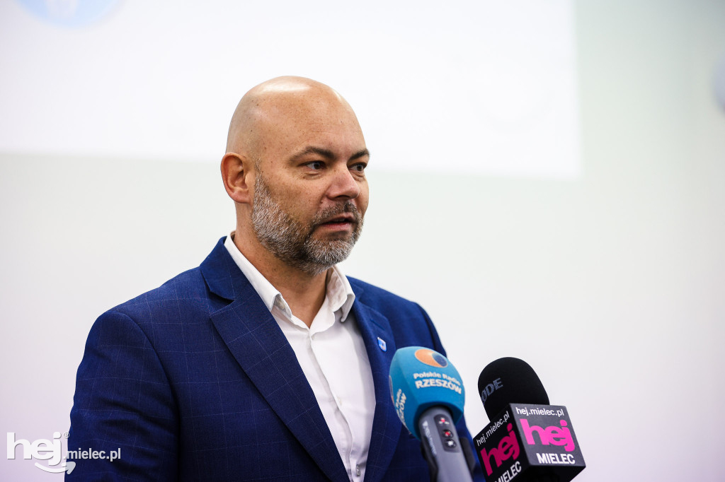 Modernizacji filtrów węglowych w SUW Mielec