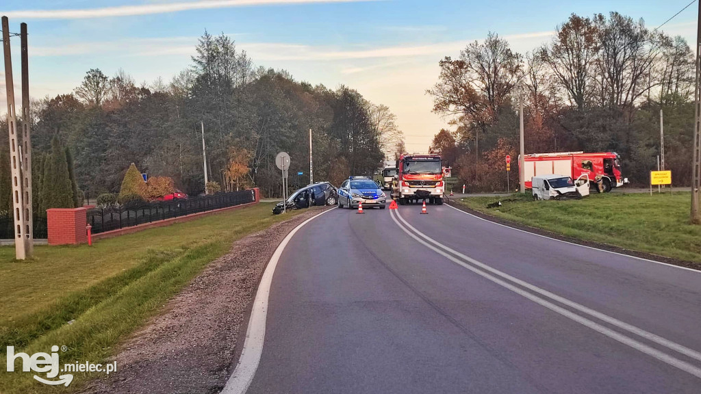 Wypadek drogowy na DW984