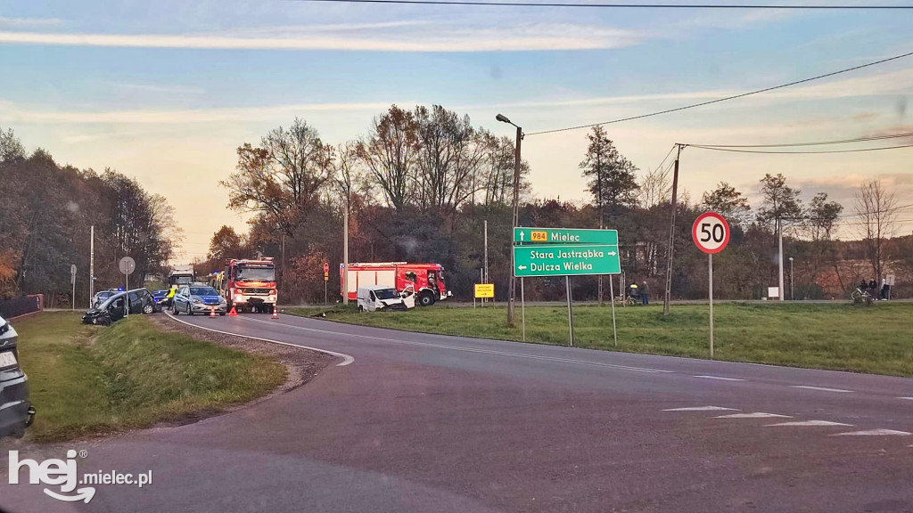 Wypadek drogowy na DW984
