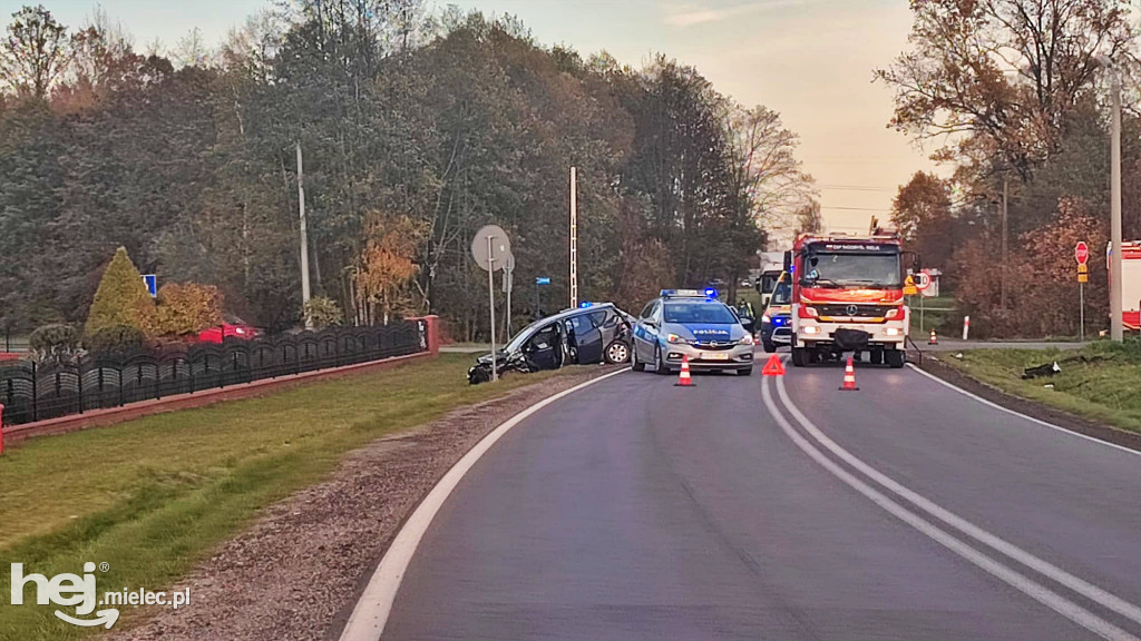 Wypadek drogowy na DW984