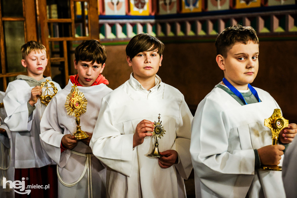 Noc Świętych w Sanktuarium Matki Bożej Królowej Rodzin w Chorzelowie