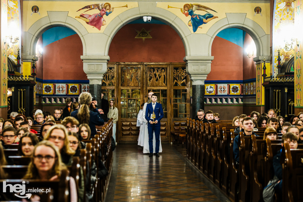 Noc Świętych w Sanktuarium Matki Bożej Królowej Rodzin w Chorzelowie