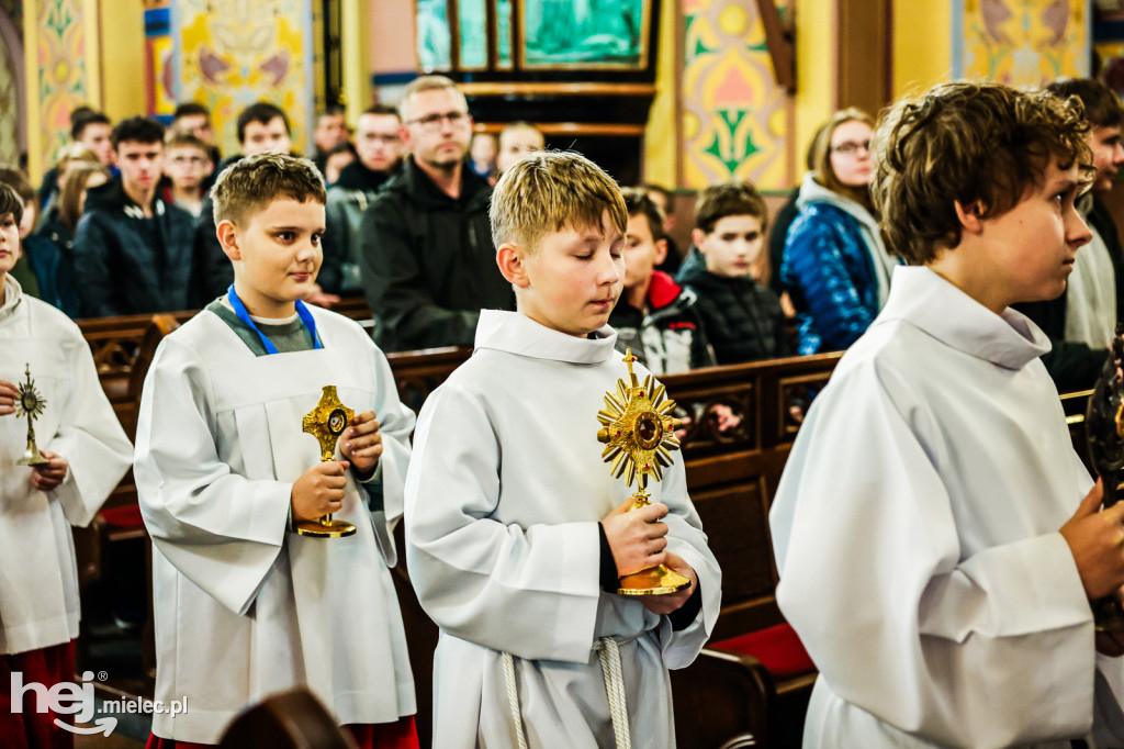 Noc Świętych w Sanktuarium Matki Bożej Królowej Rodzin w Chorzelowie