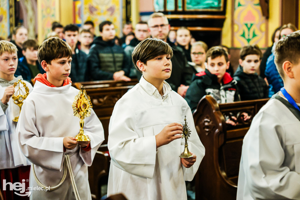 Noc Świętych w Sanktuarium Matki Bożej Królowej Rodzin w Chorzelowie