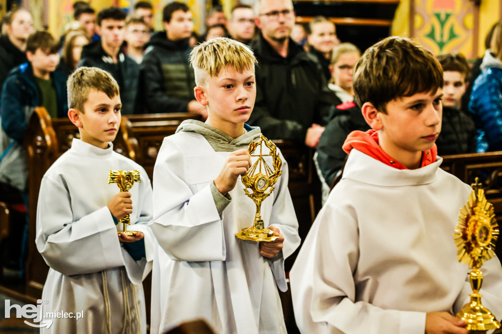 Noc Świętych w Sanktuarium Matki Bożej Królowej Rodzin w Chorzelowie