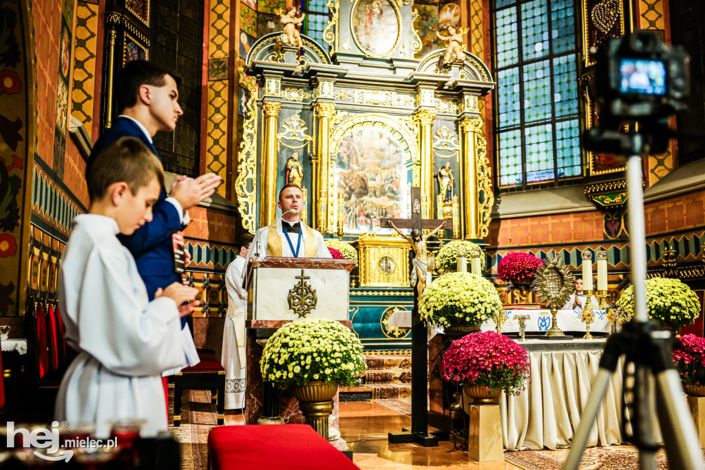 Noc Świętych w Sanktuarium Matki Bożej Królowej Rodzin w Chorzelowie